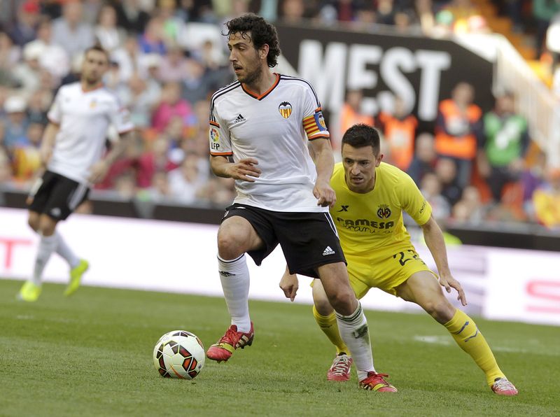 © Reuters. El entrenador del Valencia espera una dura lucha por la Champions League