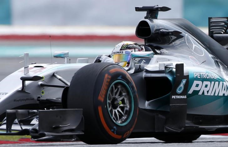 © Reuters. Mercedes busca ratificar su favoritismo este año con un triunfo en Shanghái