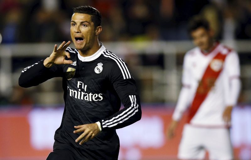 © Reuters. Cristiano Ronaldo comemora gol contra Rayo Vallecano