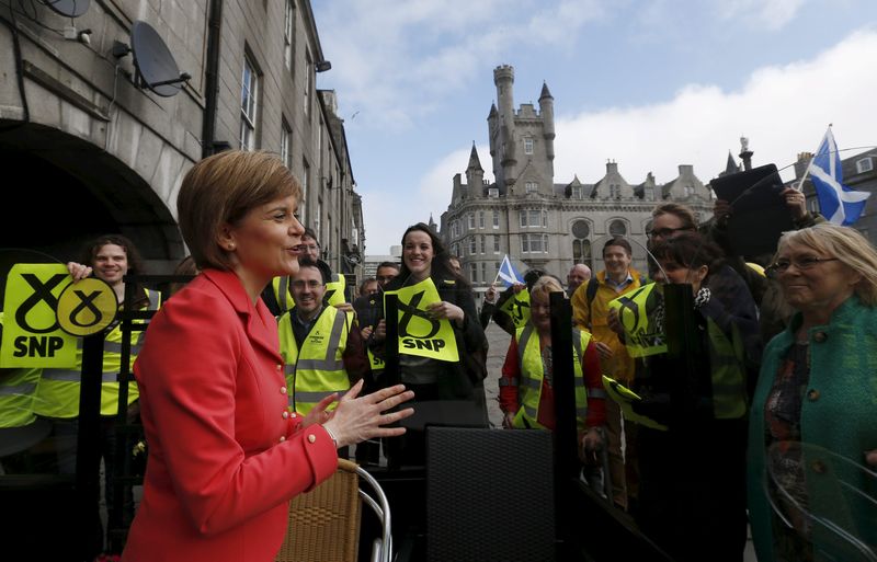 © Reuters. Scotland's First Minister Sturgeon campaigns at Castlegate, Aberdeen, Scotland