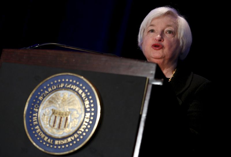 © Reuters. Federal Reserve Chair Janet Yellen delivers remarks at the Federal Reserve's ninth biennial Community Development Research Conference focusing on economic mobility in Washington