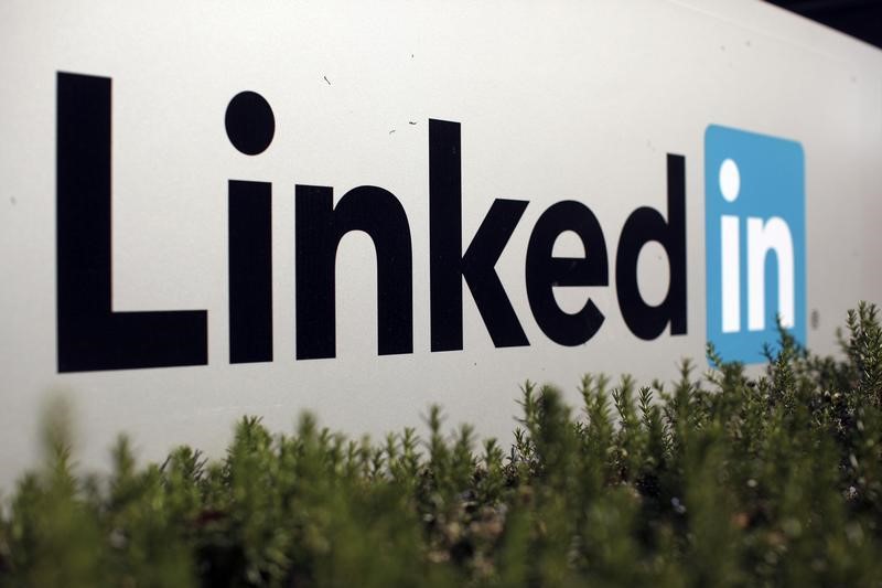 © Reuters. The logo for LinkedIn Corporation, a social networking networking website for people in professional occupations, is shown in Mountain View