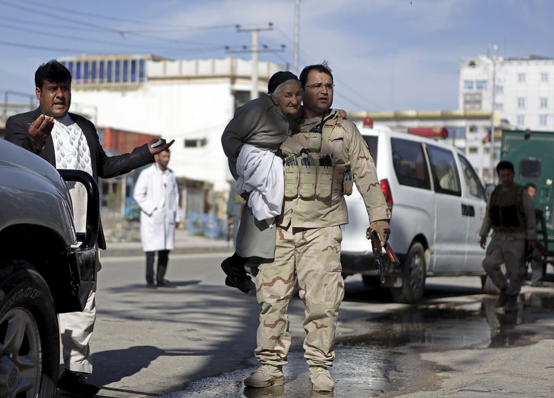 © Reuters. مقتل قائد بالشرطة وضابطين في هجوم شنته طالبان على محكمة في أفغانستان