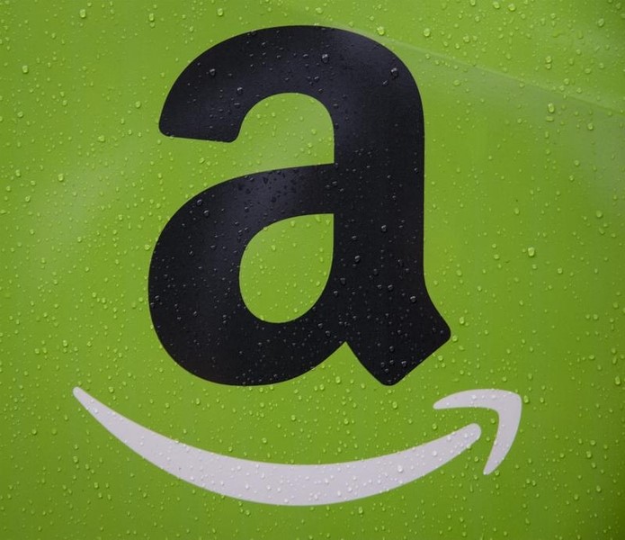 © Reuters. The Amazon.com, Inc. logo is seen on the side of a delivery truck in Brooklyn, New Yor