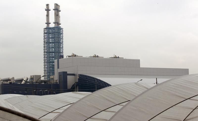 © Reuters. The A2A rubbish incinerator of Acerra