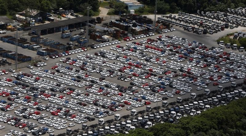 © Reuters. Veículos novos da Ford em pátio na fábrica da empresa, em São Bernardo do Campo