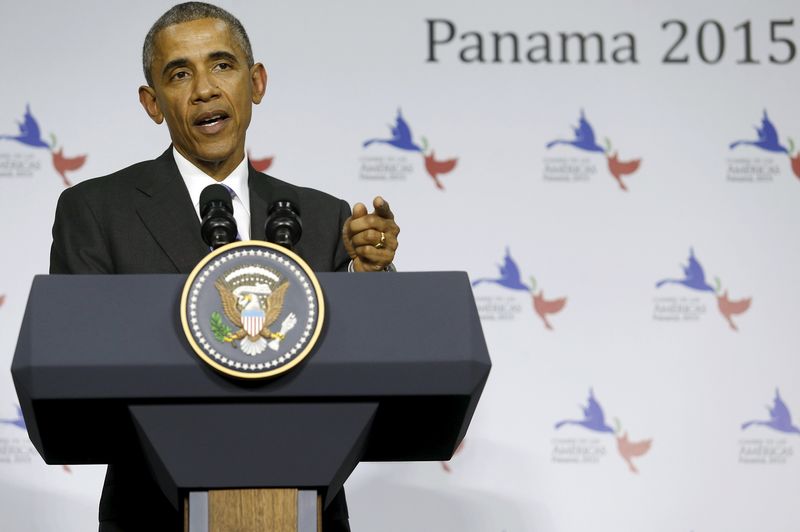 © Reuters. لقاءات أوباما بأمريكيين من أصل كوبي ساهمت في التقارب مع هافانا