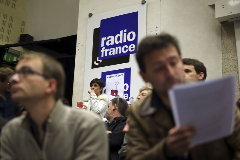 © Reuters. LE DIALOGUE A REPRIS À RADIO FRANCE, SELON FLEUR PELLERIN