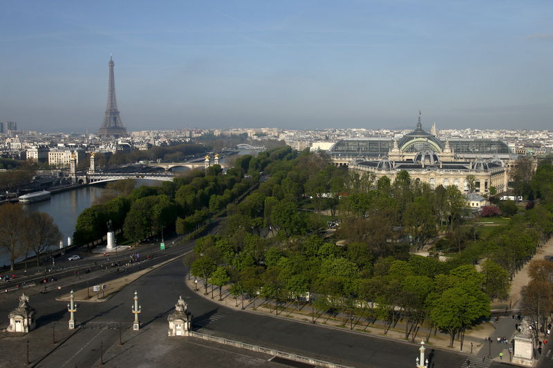 © Reuters. Torre Eiffel, em Paris