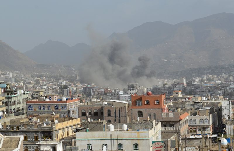 © Reuters. مخاطر من ان يتحول الصراع في اليمن الى حرب طائفية