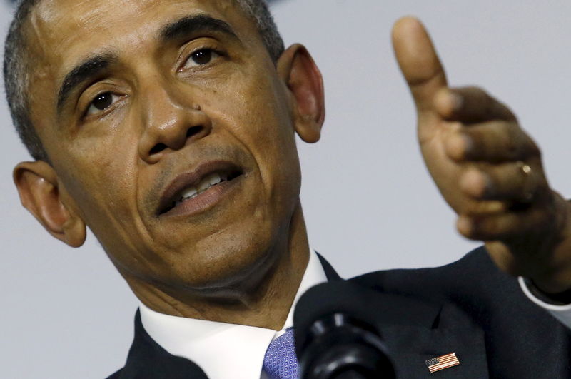 © Reuters. Obama holds a news conference at the conclusion of the Summit of the Americas in Panama City, Panama