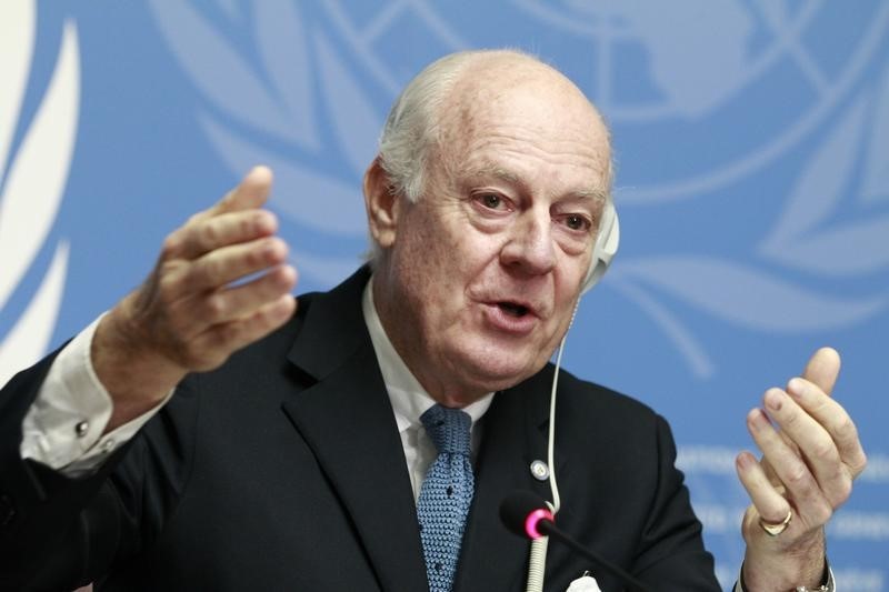 © Reuters. United Nations Special Envoy of the Secretary-General for Syria de Mistura speaks to media during a news conference at the Palais des Nations in Geneva