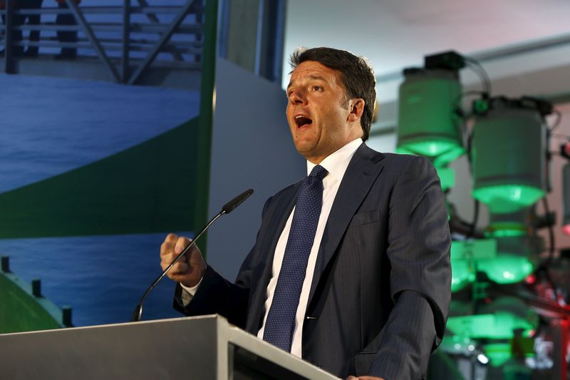 © Reuters. Il premier Matteo Renzi 