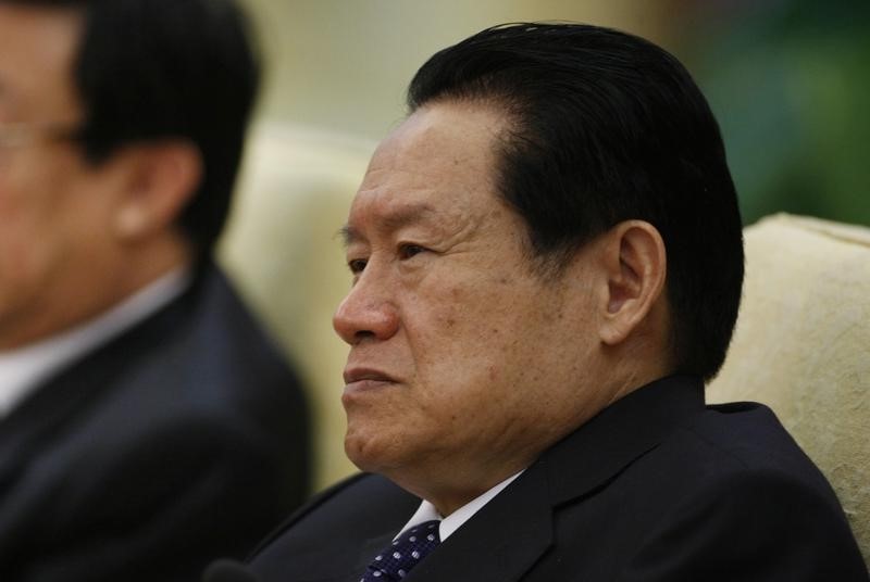 © Reuters. China's then Public Security Minister Zhou Yongkang attends the Hebei delegation discussion sessions in Beijing