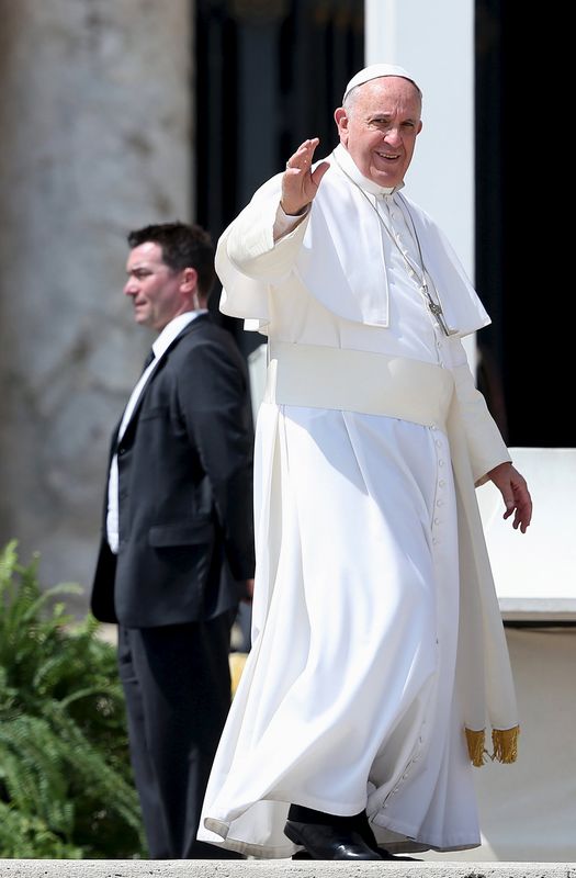 © Reuters. Papa Francisco na Praça de São Pedro, no Vaticano