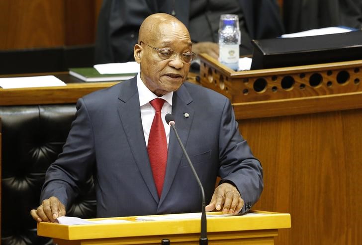 © Reuters. South Africa's President Jacob Zuma responds to questions on his State of the Nation address in Cape Town