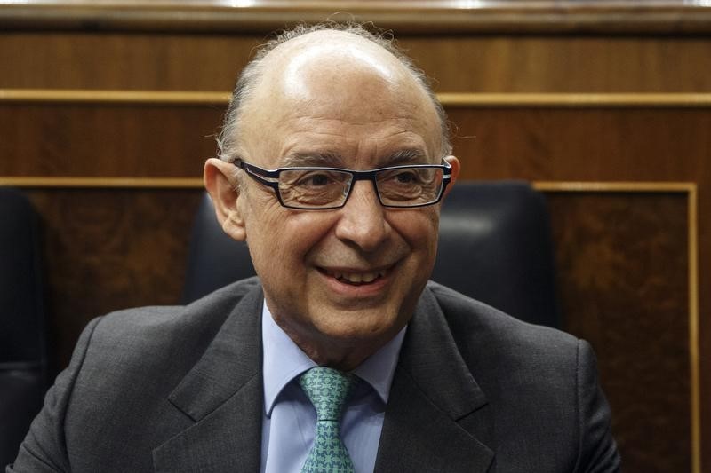 © Reuters. El Gobierno español publicará una lista de evasores fiscales
