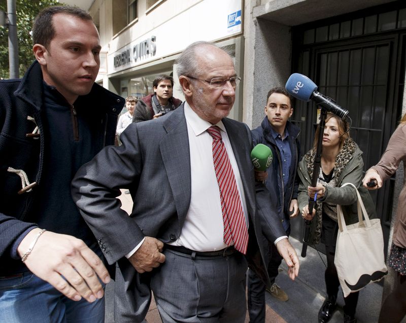 © Reuters. Roldán no cree que investigación de Rato dañe imagen de banca española