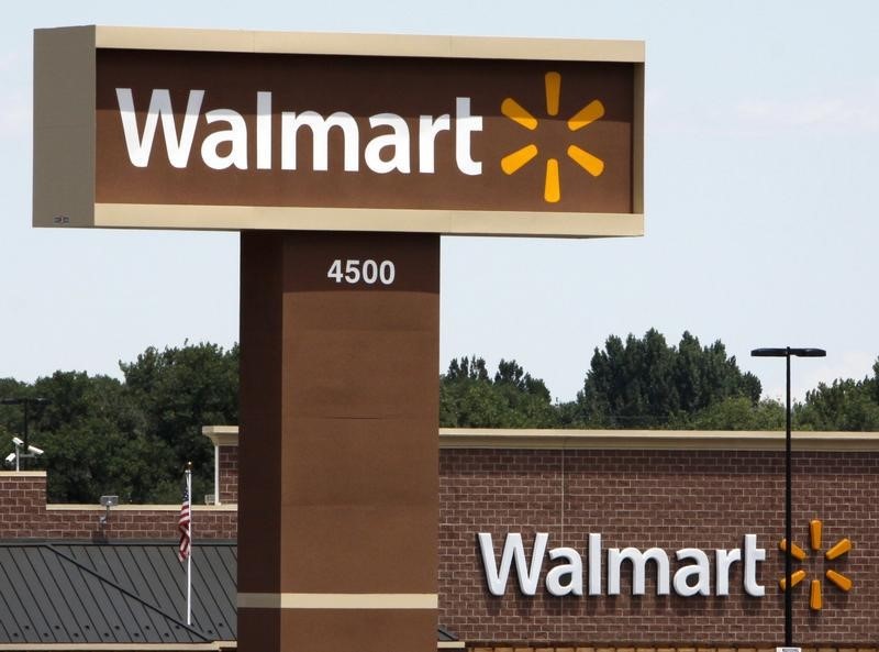 © Reuters. A Wal-Mart store shows off the company's logo in Loveland