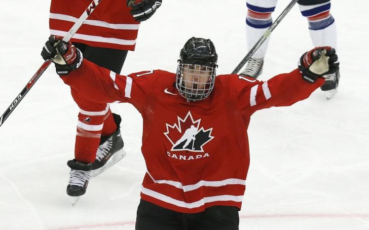 © Reuters. Canada's McDavid celebrates his goal against the United States during the third period of their IIHF World Junior Championship ice hockey game in Malmo