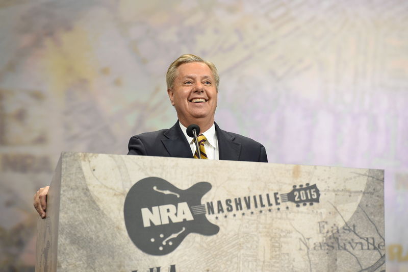 © Reuters. U.S. Senator South Carolina Lindsey Graham (R-SC) speaks during the National Rifle Association's annual meeting in Nashville, Tennessee