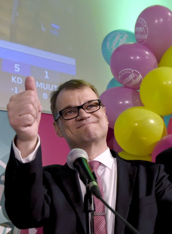 © Reuters. سيبيلا زعيم حزب الوسط المعارض في فنلندا يطيح برئيس الوزراء ويفوز في الانتخابات