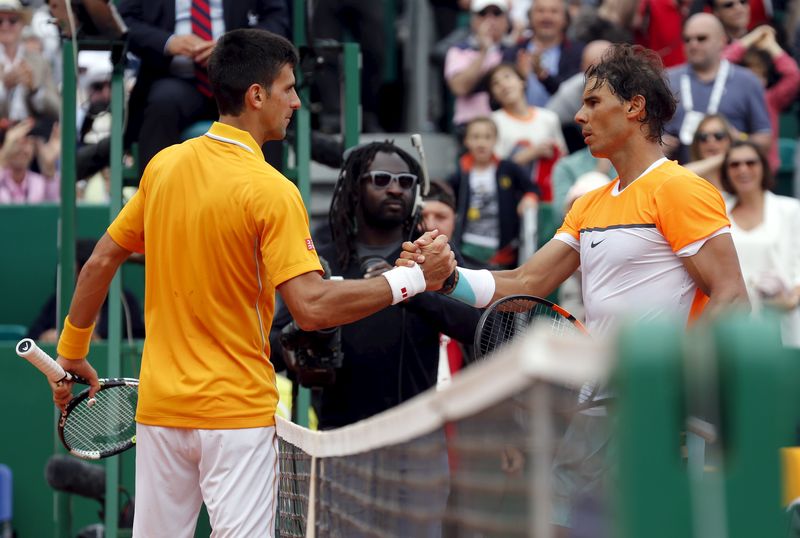 © Reuters. Nadal dice que está acostumbrado a la amenaza que supone Djokovic