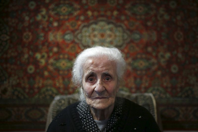 © Reuters. Atajyan, 103, sits at home during an interview with Reuters in Yerevan