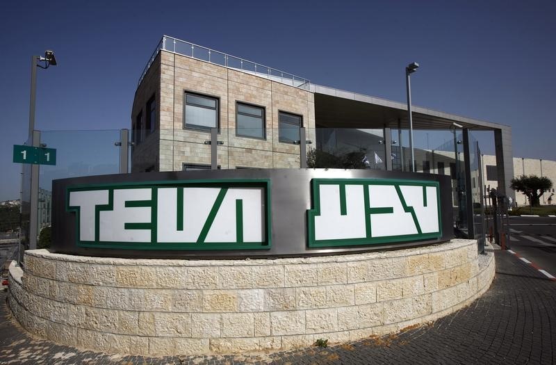 © Reuters. Fabricante de medicamentos genéricos Teva ofrece 40.000 mln dlr por rival Mylan