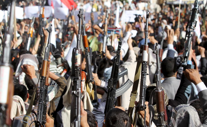 © Reuters. الحوثيون يدعون لمحادثات برعاية الأمم المتحدة بعد توقف القصف بقيادة السعودية