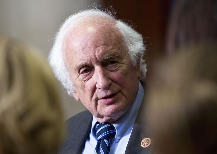 © Reuters. Levin speaks to the media after attending a closed meeting for members of Congress on Syria in Washington