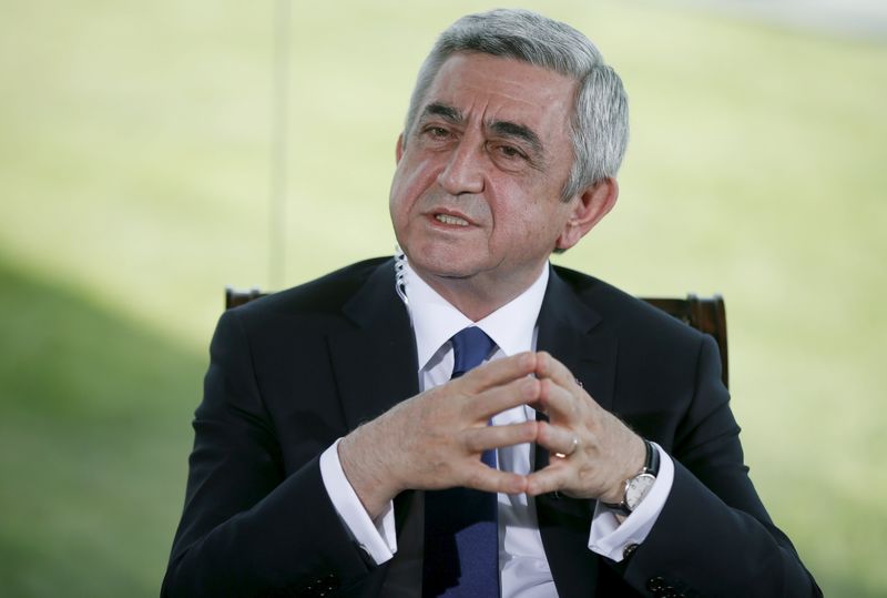 © Reuters. Presidente armênio Sargsyan concede entrevista em Yerevan