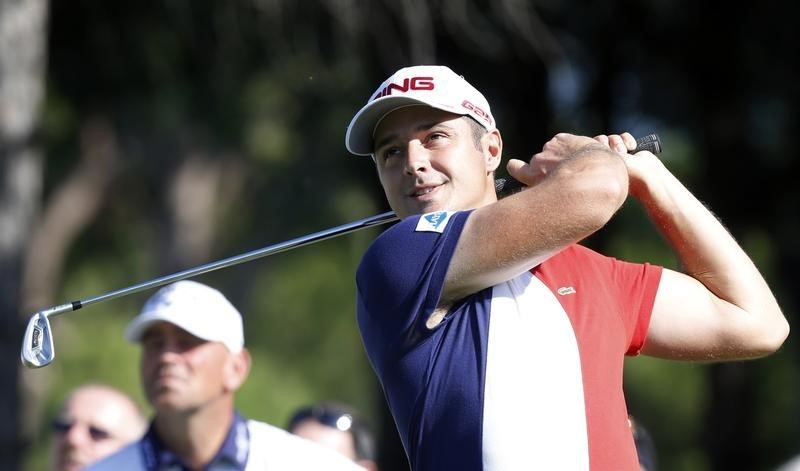 © Reuters. Julien Quesne of France tees off on the second hole during the third round of the inaugural Turkish Airlines Open in the southwest city of Antalya