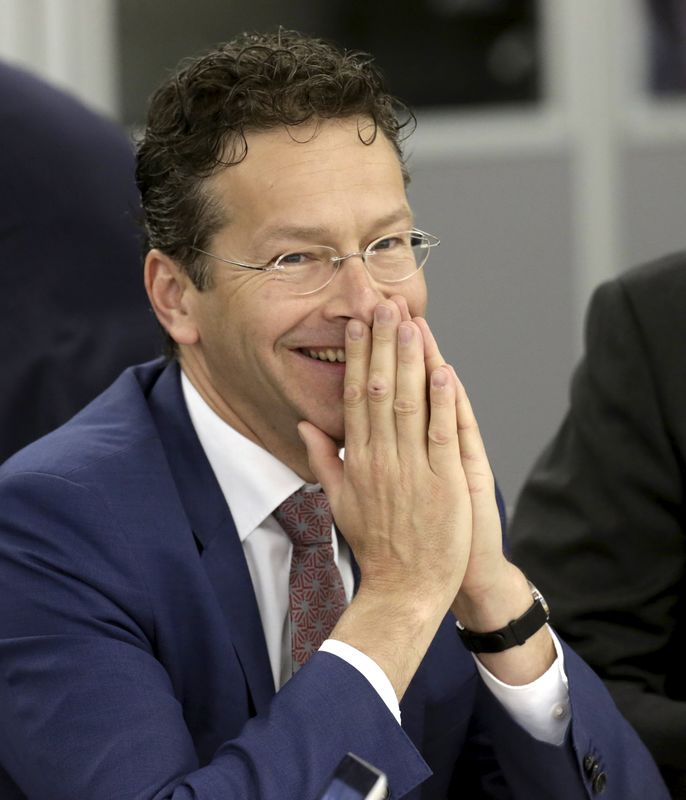 © Reuters. Jeroen Dijsselbloem all'Ecofin oggi a Riga