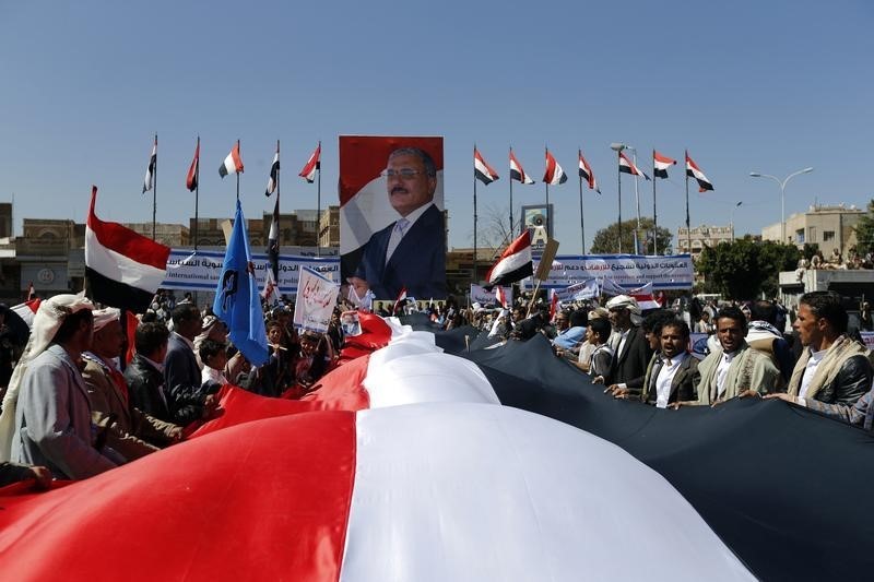 © Reuters. بيان: الرئيس اليمني السابق صالح يدعو للحوار السياسي لإنهاء الحرب