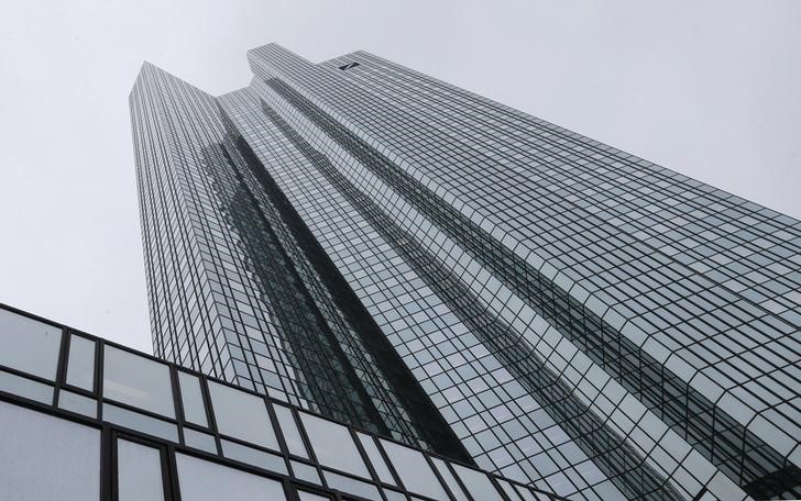 © Reuters. The headquarters of Deutsche Bank are pictured in Frankfurt 