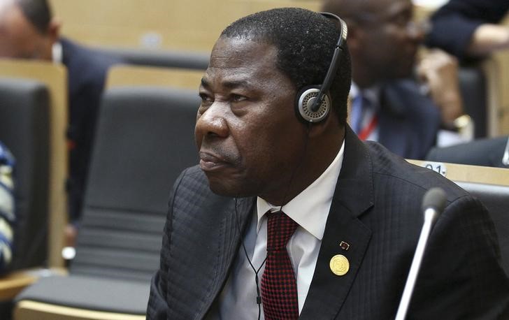 © Reuters. Benin's President Boni attends the opening ceremony of the Ordinary session of the Assembly of Heads of State and Government of the AU at the African Union headquarters in Ethiopia's capital Addis Ababa