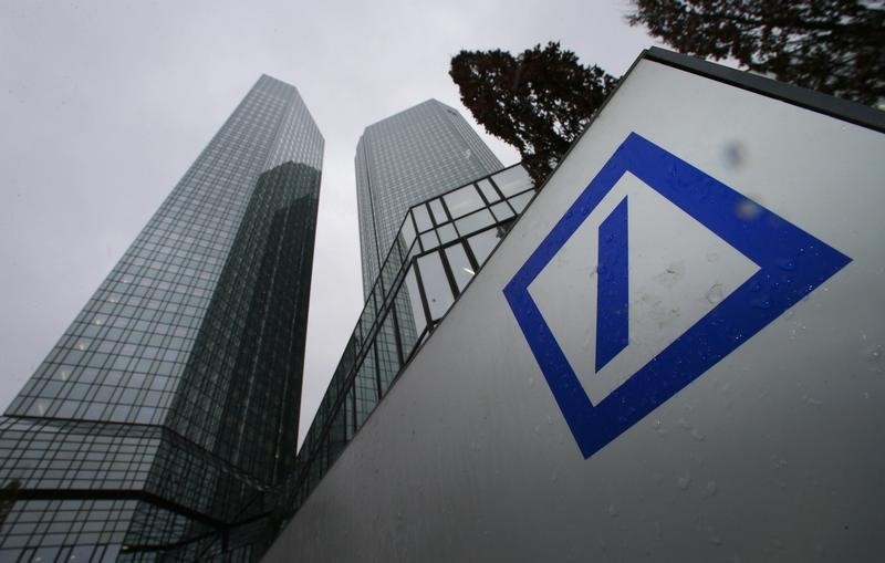 © Reuters. The headquarters of Deutsche Bank are pictured in Frankfurt 