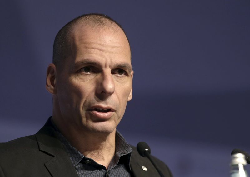 © Reuters. Yanis Varoufakis speaks at a news conference during an informal meeting of Ministers for Economic and Financial Affairs (ECOFIN) in Riga