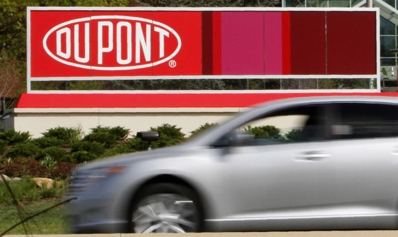 © Reuters. A view of the Dupont logo on a sign at the Dupont  Chestnut Run Plaza  facility near Wilmington, Delaware