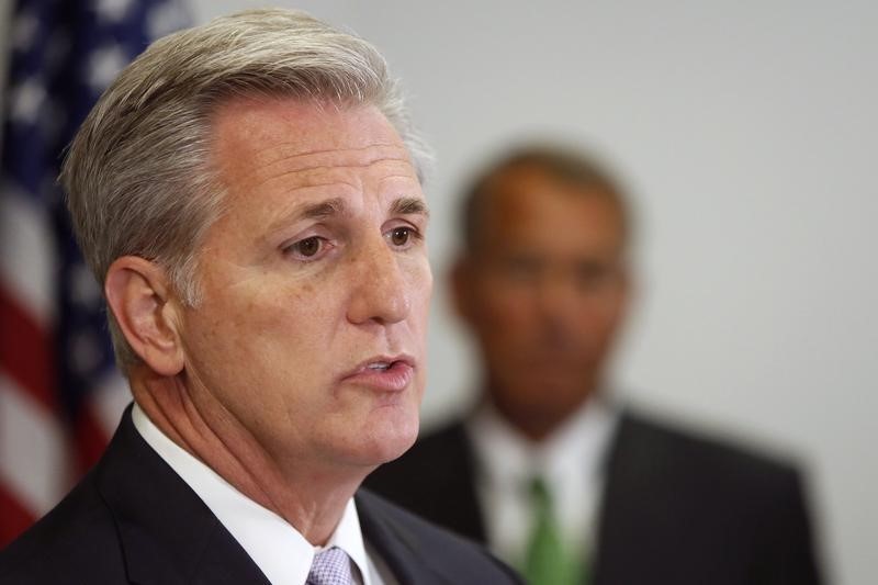 © Reuters. McCarthy speaks at a news conference following a Republican caucus meeting at the U.S. Capitol in Washington