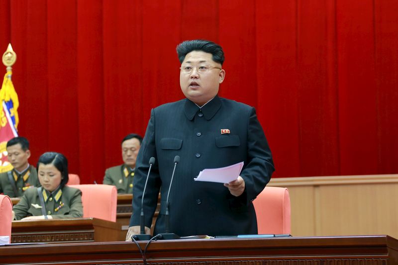 © Reuters. North Korean leader Kim speaks during the 5th meeting of training officers of the Korean People's Army in this undated photo released by KCNA in Pyongyang