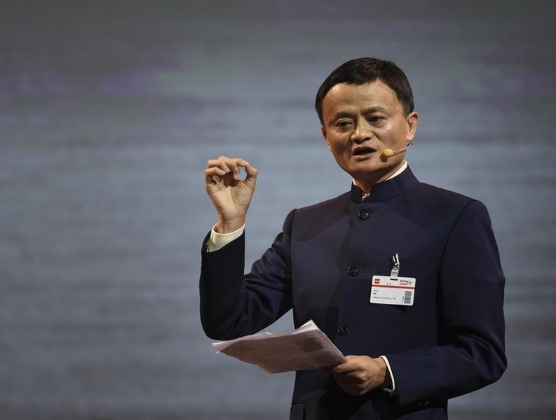 © Reuters. Alibaba founder and chairman Ma makes a speech during the official opening of the CeBIT trade fair in Hanover