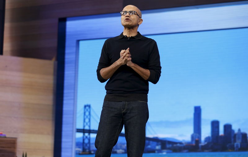 © Reuters. Microsoft CEO Satya Nadella delivers his keynote address at Microsoft Build in San Francisco