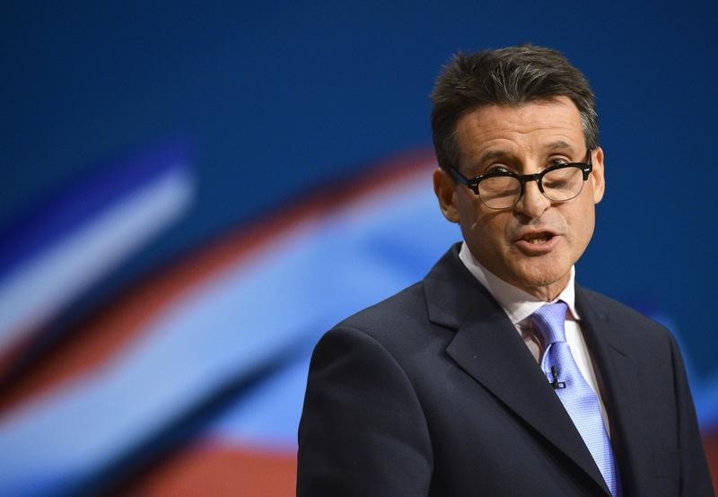 © Reuters. Sebastian Coe, chairman of the organising committee for the London Olympics speaks at the Conservative Party conference in Birmingham