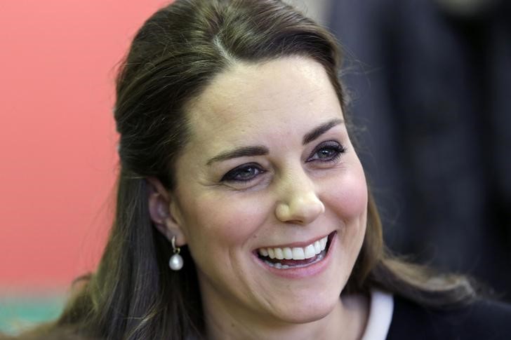 © Reuters. Kate Middleton da luz a una niña