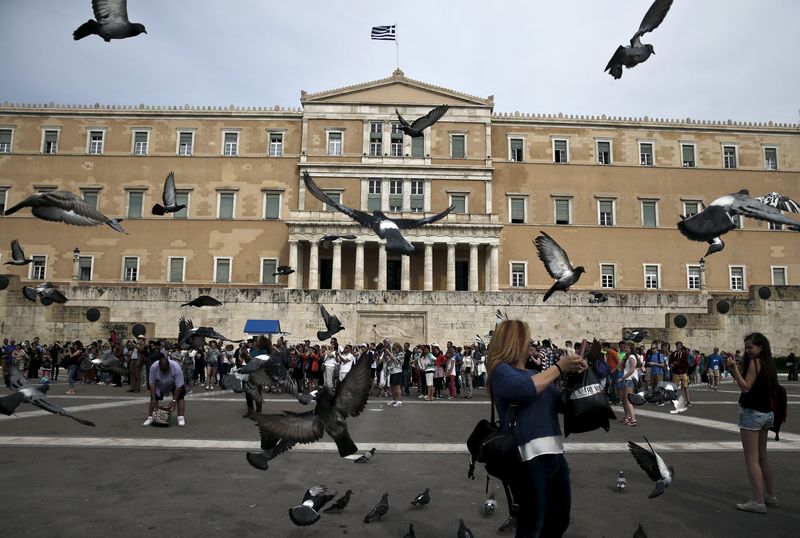 © Reuters. Las negociaciones sobre la deuda griega progresan, pero sin gran avance