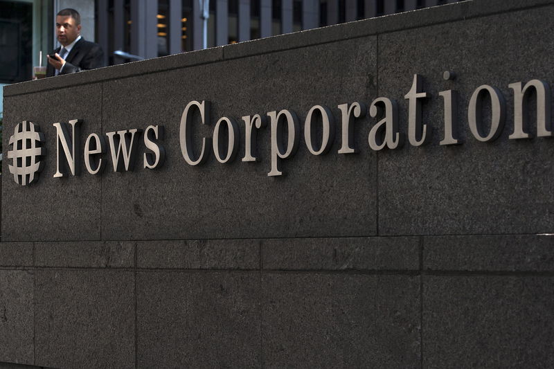 © Reuters. Los ingresos de News Corp caen por la fluctuación monetaria y menos publicidad
