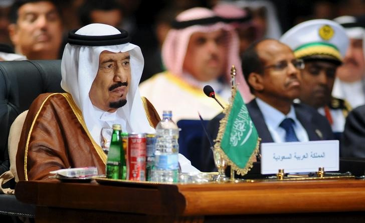© Reuters. تحليل-تغييرات الملك سلمان تزيد من صعوبة التنبؤ بالسياسة السعودية