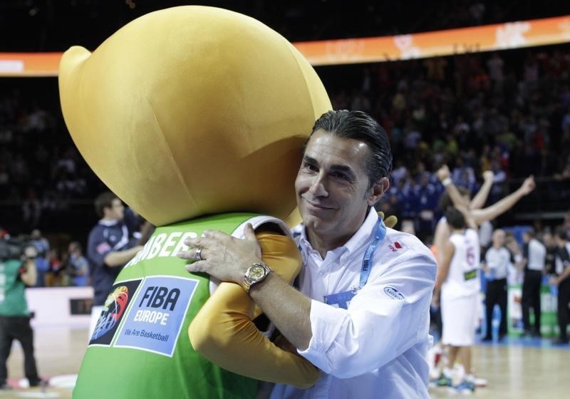 © Reuters. España recupera a Scariolo como seleccionador de baloncesto 